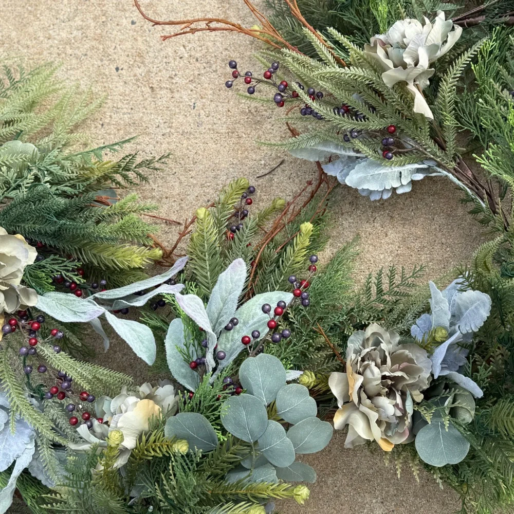 Frontgate Peony Garland - 9 ft - NWT